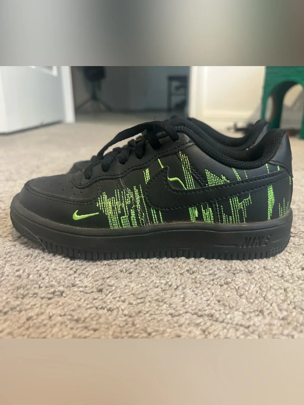 Boys Nike Air Force 1